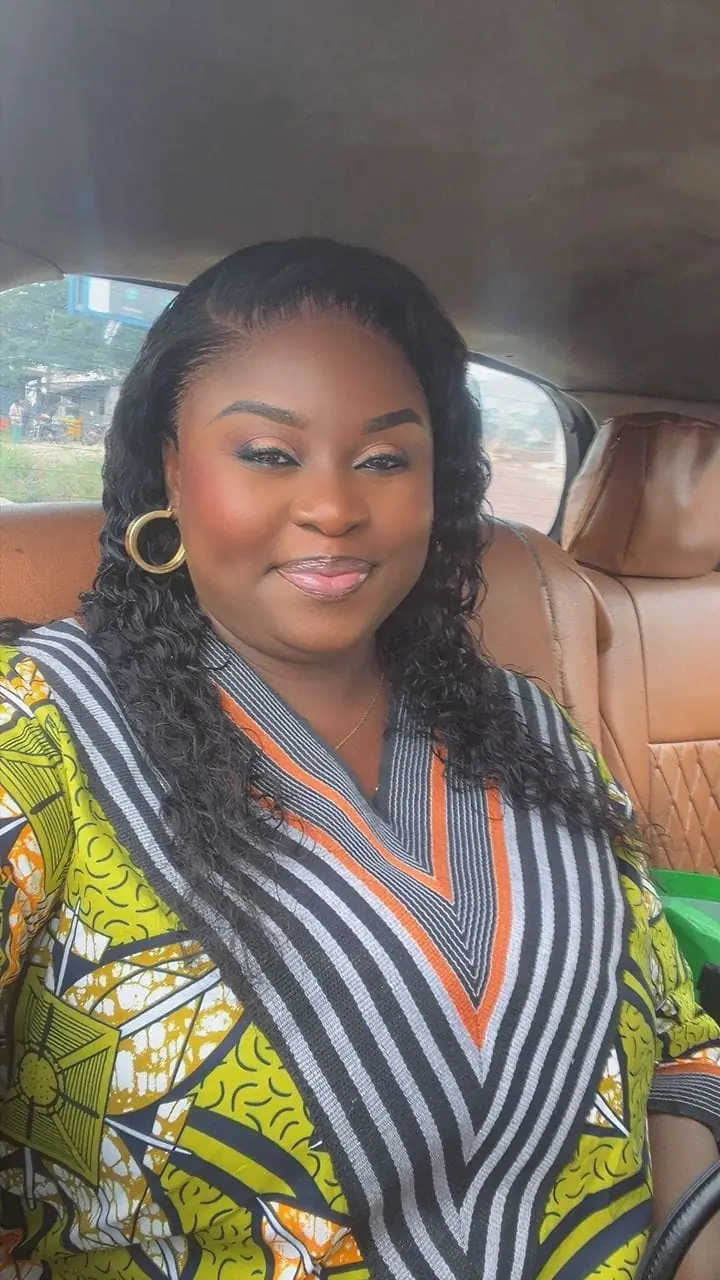 Mme Johanna MULUNDI